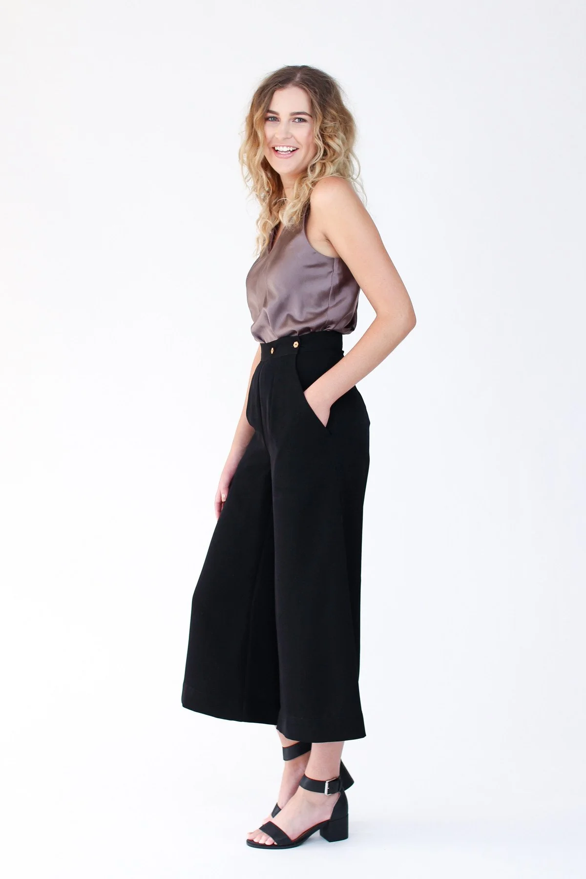 Megan Nielsen Flint Pants Pattern 0-20 - Image 17
