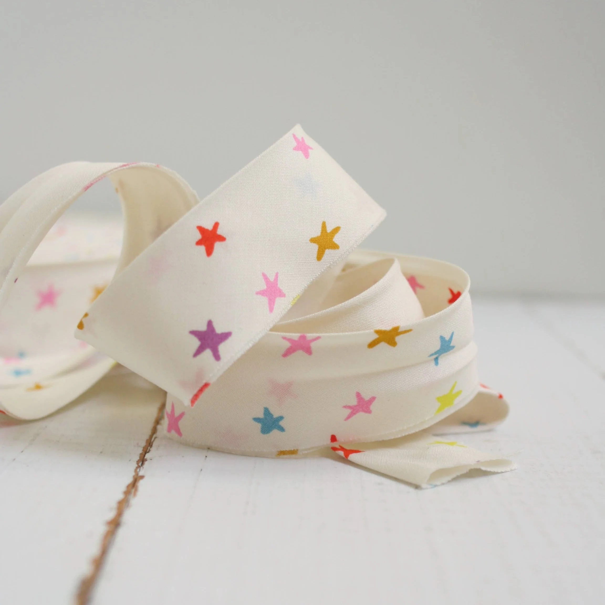 2.5" Bias Quilt Binding Geometric (7 meters) - Image 5
