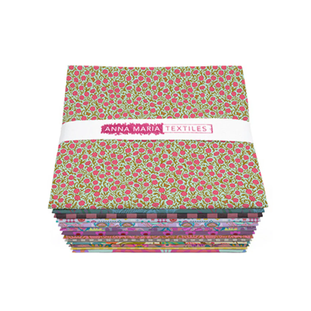 Anna Maria Textiles Colourway Precuts No.3 Fat Quarter Bundle in Vintage