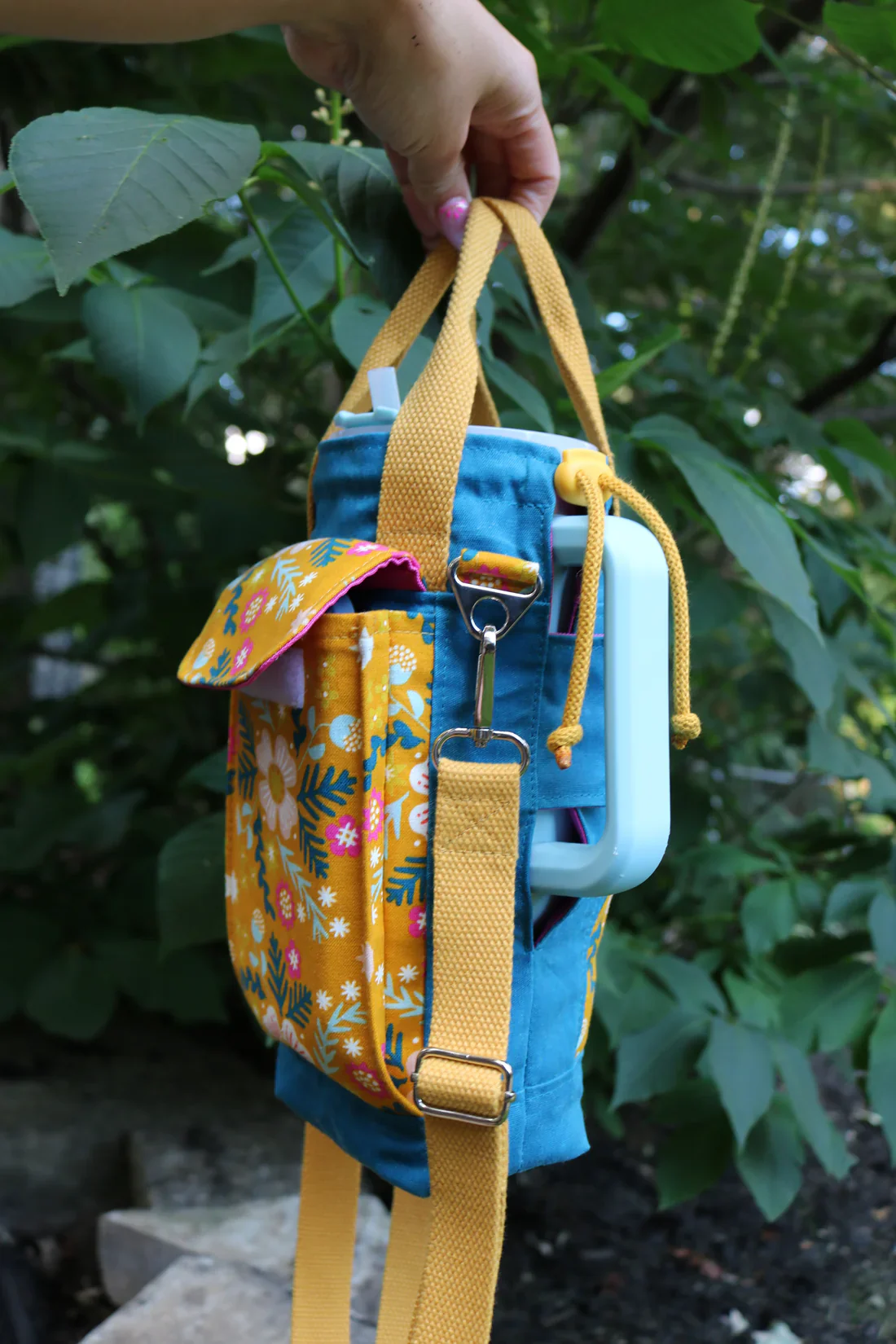 Love you Sew Brooke Bottle Holder Sewing Pattern - Image 4