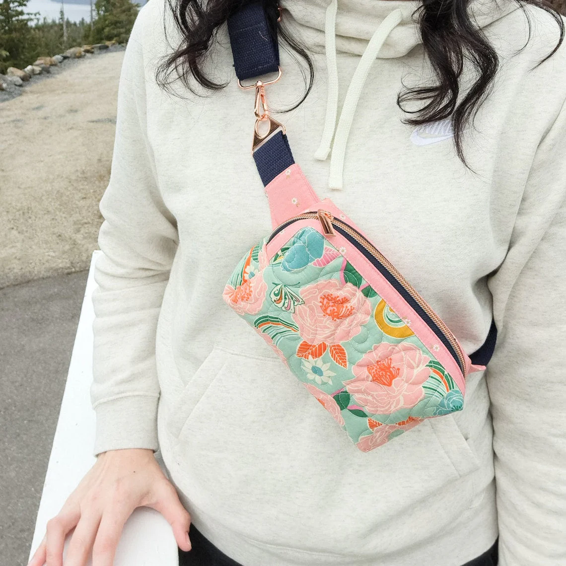 Center Street Quilts Alpen Belt Bag - Image 7