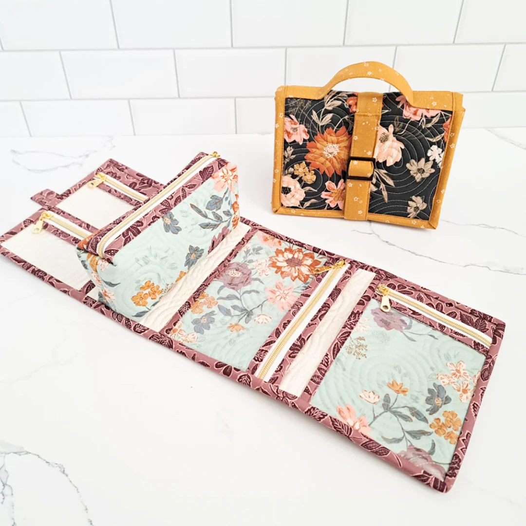 Center Street Quilts Nightingale Zipper Case Sewing Pattern - Image 2