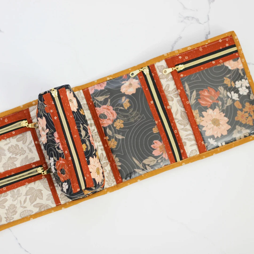 Center Street Quilts Nightingale Zipper Case Sewing Pattern - Image 5