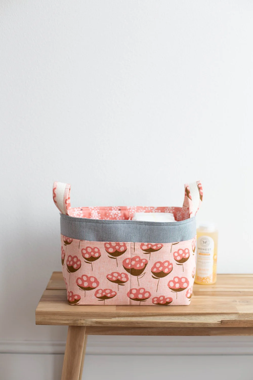 Noodlehead Divided Basket - Image 4