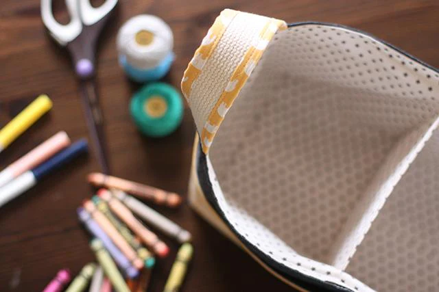 Noodlehead Divided Basket - Image 7