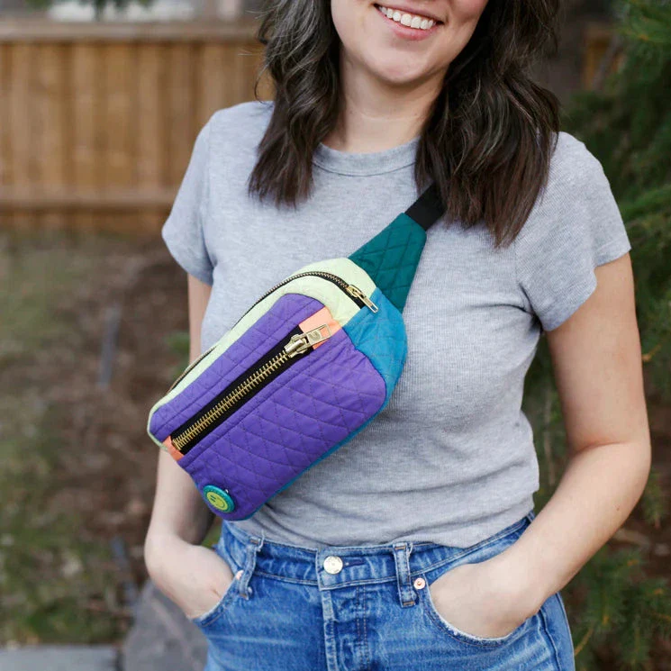 The Blanket Statement Emerson Crossbody Quilted Bag - Image 4