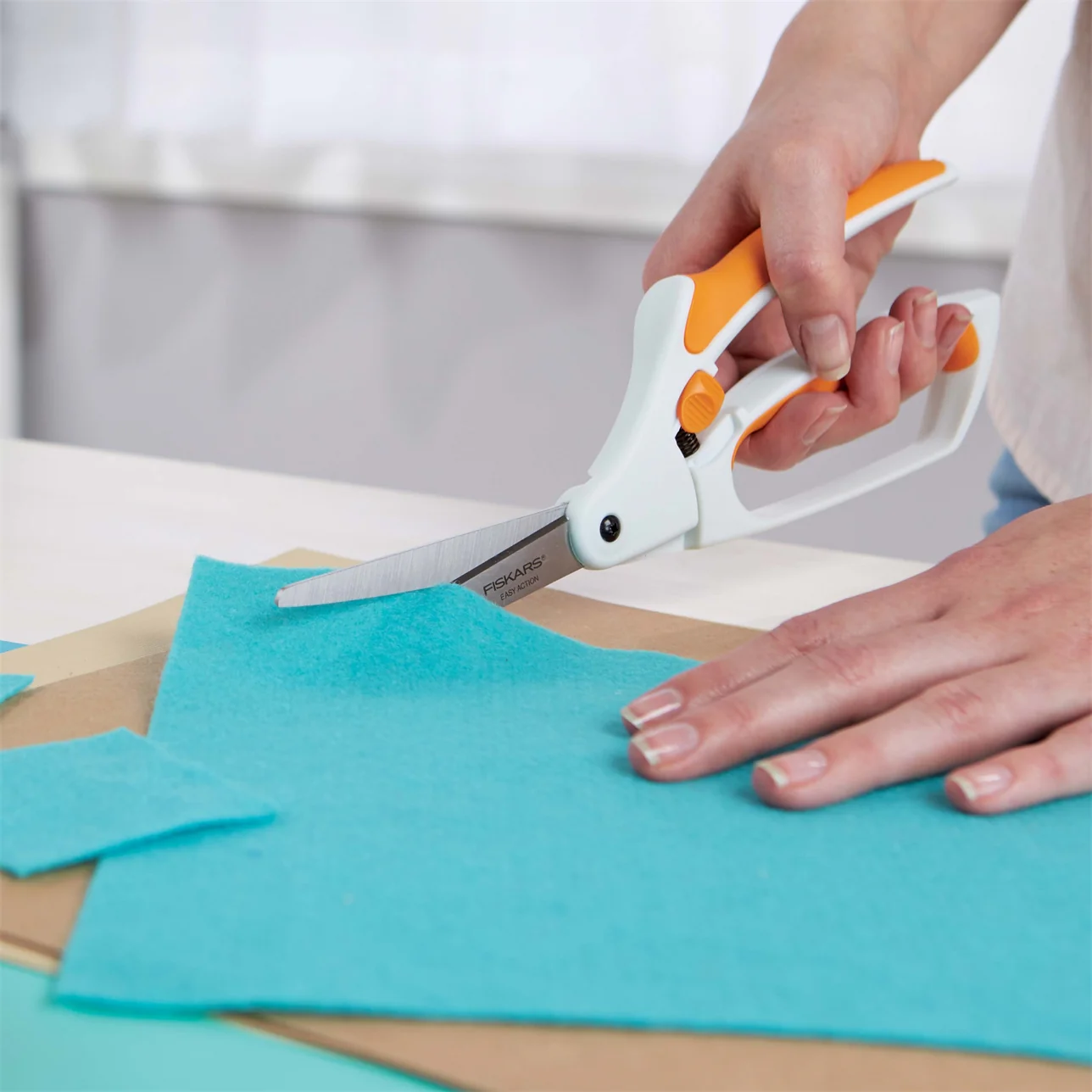 Fiskars Easy Action Titanium 8" Scissors - Image 3
