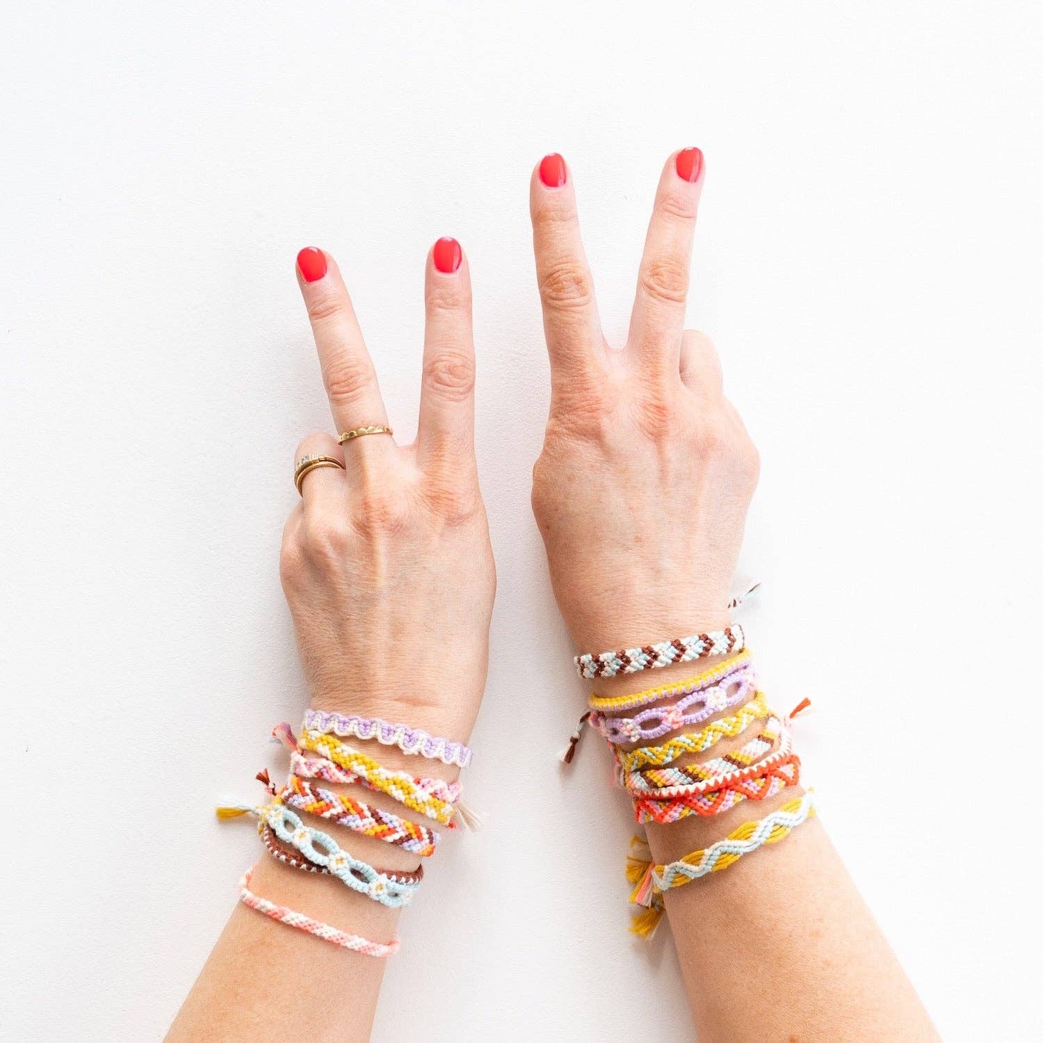 Cotton Clara Friendship Bracelet Kit - Image 7