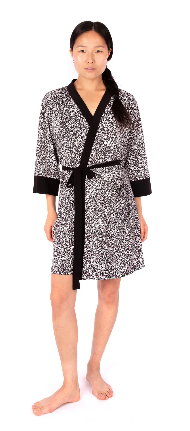 Jalie 4461 - Solene Lounge Robe 2yrs to 2XL - Image 8