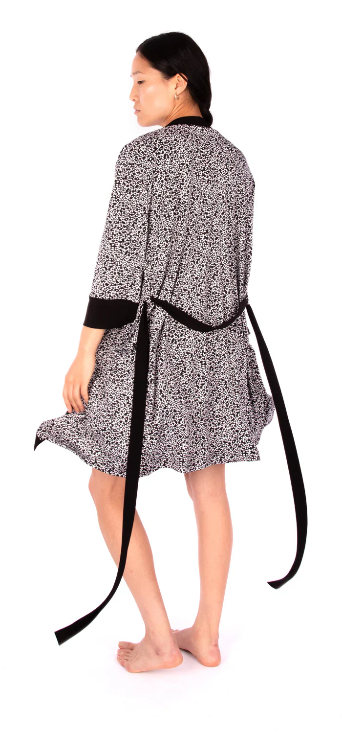 Jalie 4461 - Solene Lounge Robe 2yrs to 2XL - Image 9