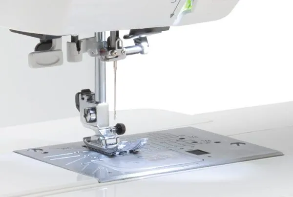 Janome 3160QDC-G - Image 4