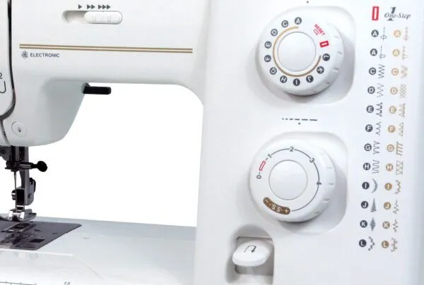 Janome 625E - Image 3