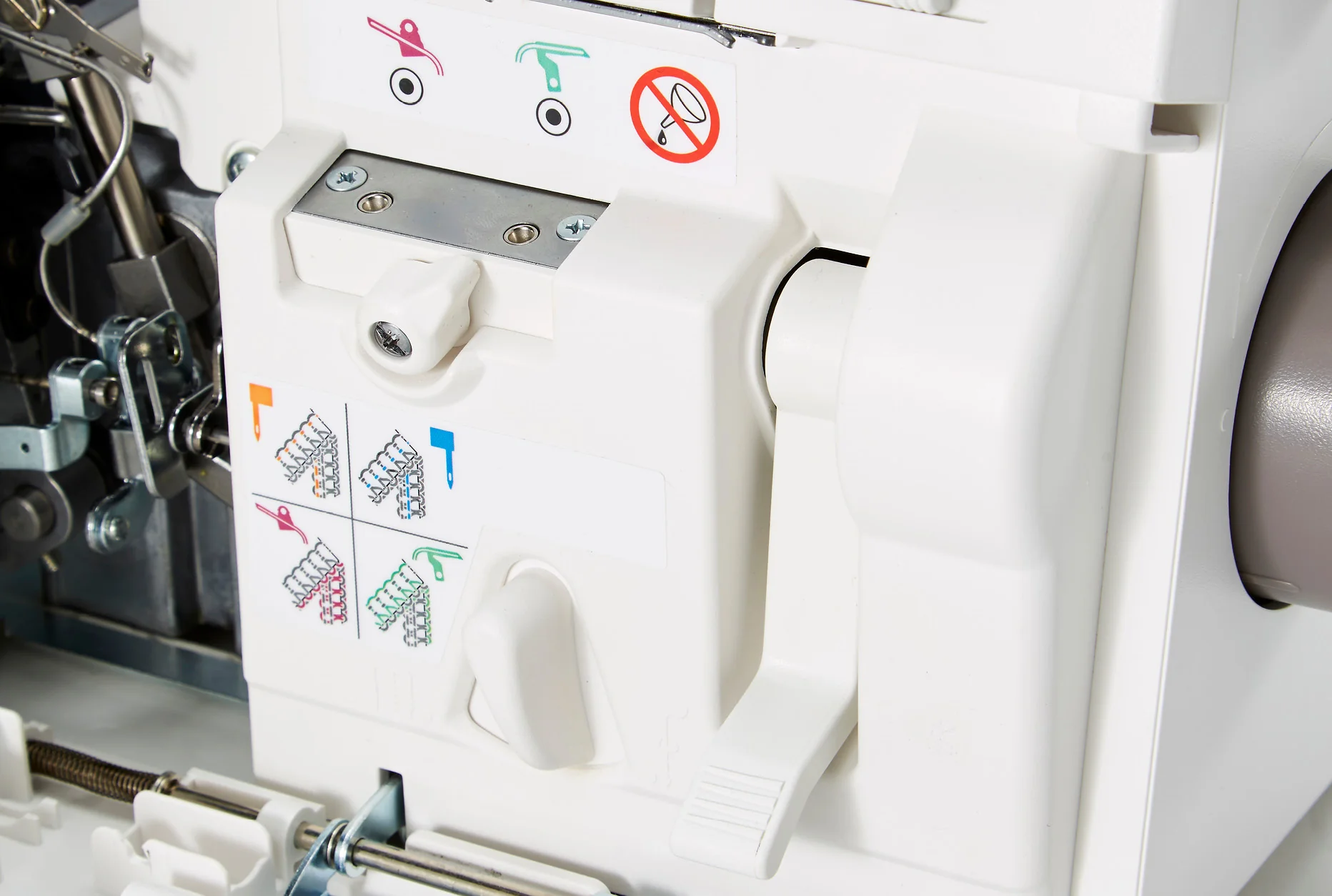 Janome AirThread 2000D Serger - Image 3