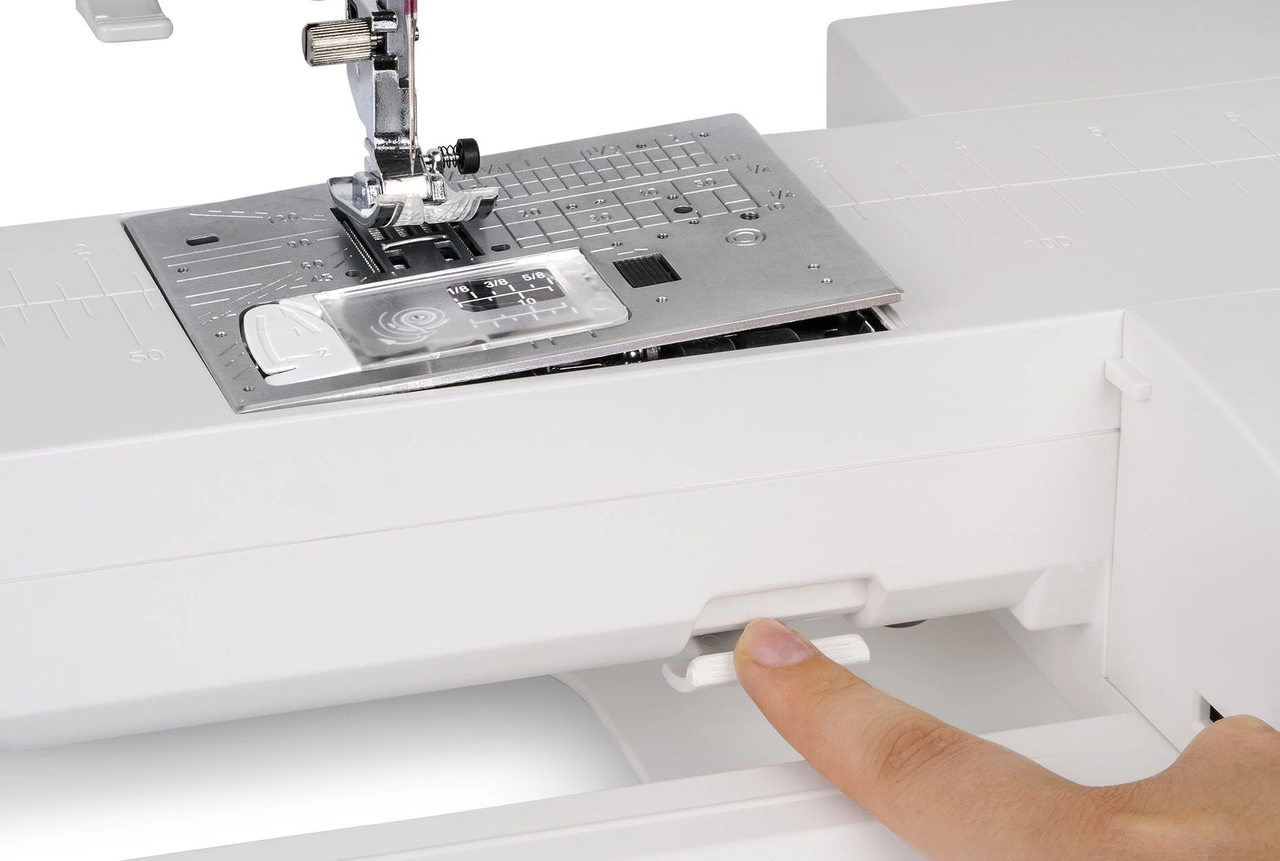 Janome Skyline S7 Anniversary Edition - Image 3