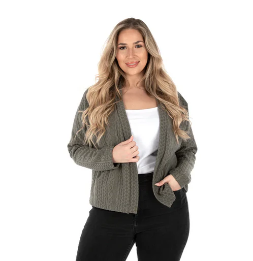 Jalie 4242 - Karine Raglan Cardigan 2yrs-2XL - Image 3