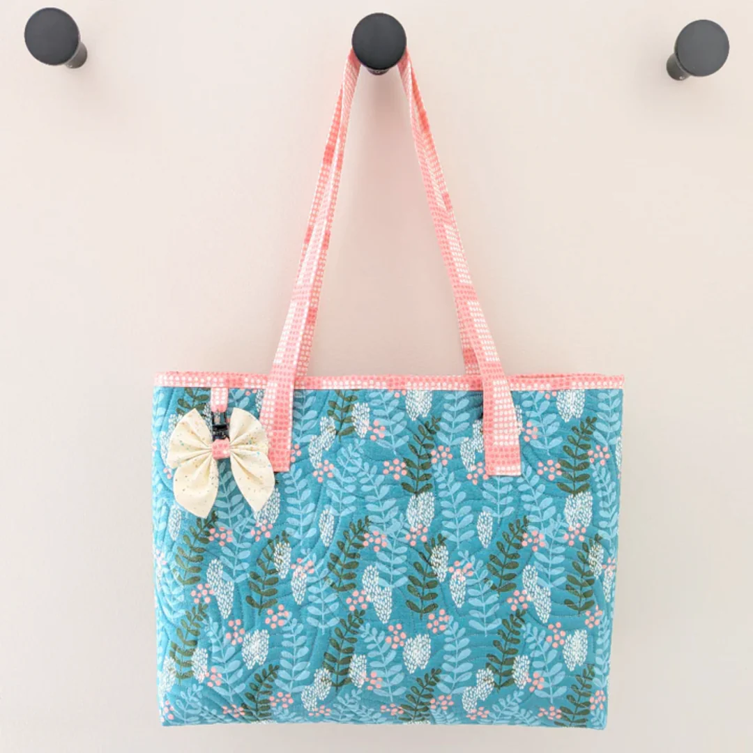 Ma Tante Quilts Divided Tablet Tote Pattern - Image 2