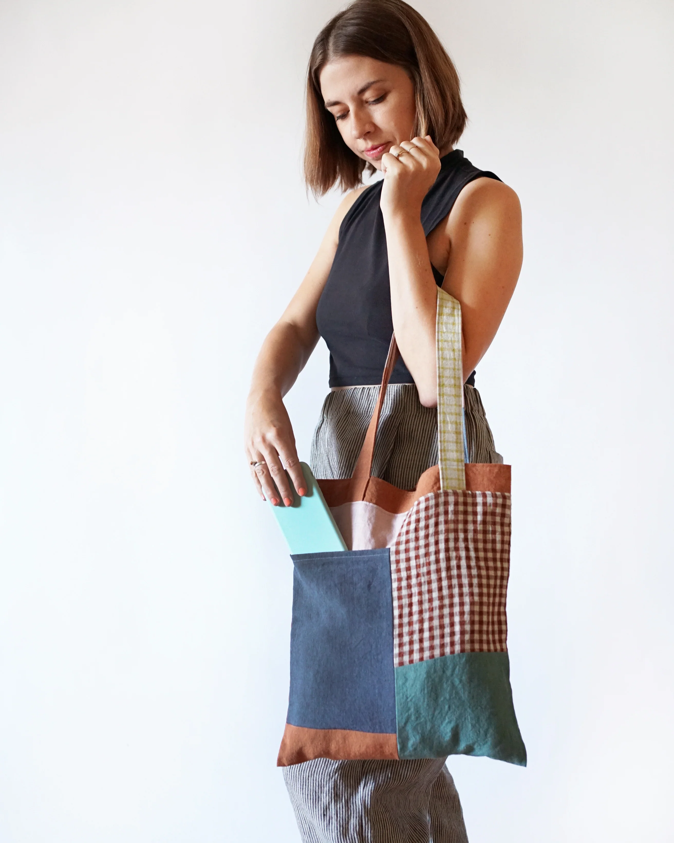 Matchy Matchy Stash Pocket Tote - PDF Pattern - Image 16