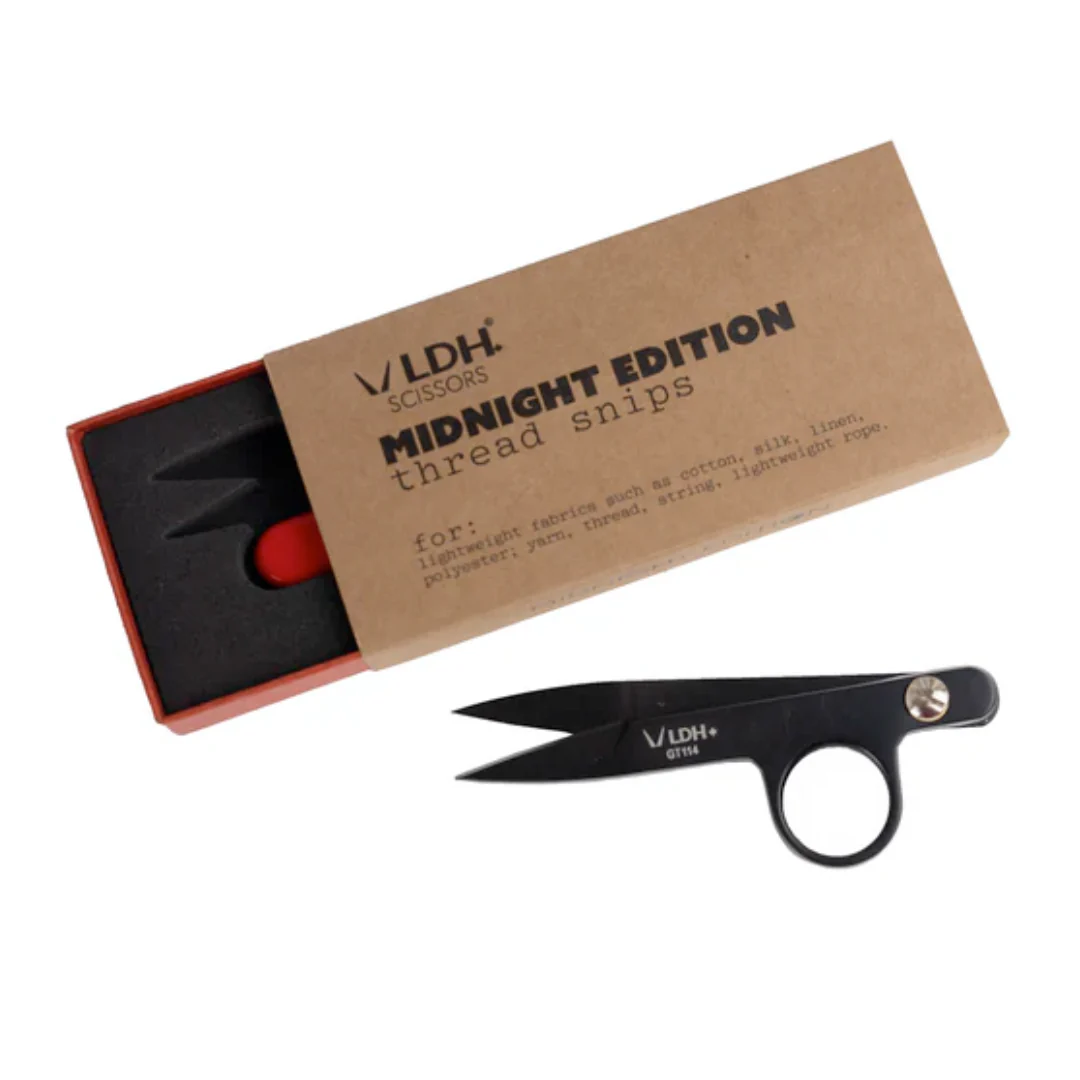 Midnight Edition Thread Snips - Image 4
