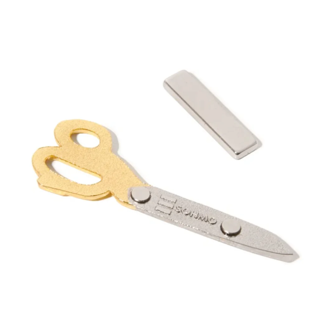 Mini Sewing Scissors Magnetic Needle Minder - Image 3