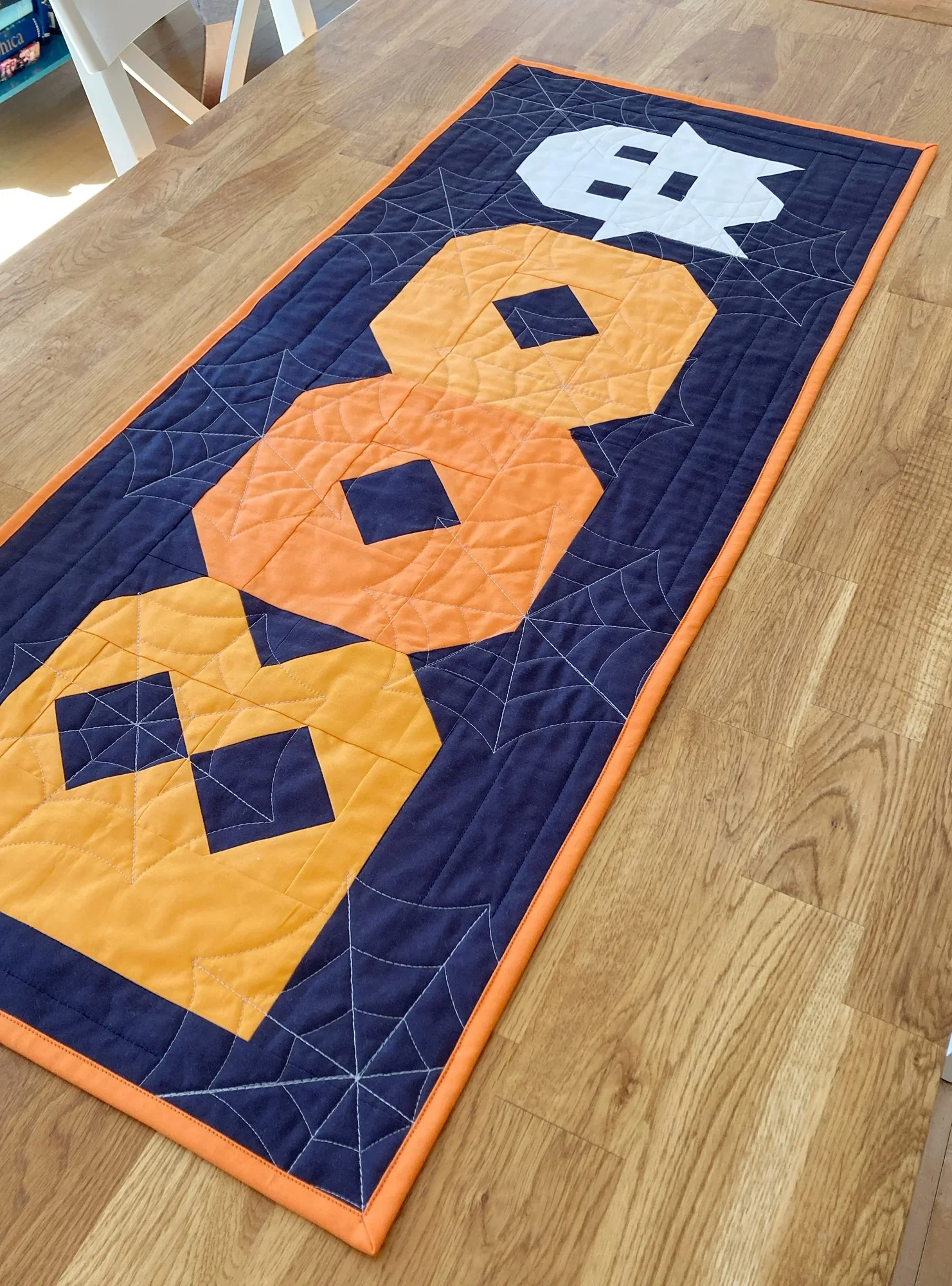 Penny Spool Quilts Ghostly Greeting Quilt Pattern - Image 5