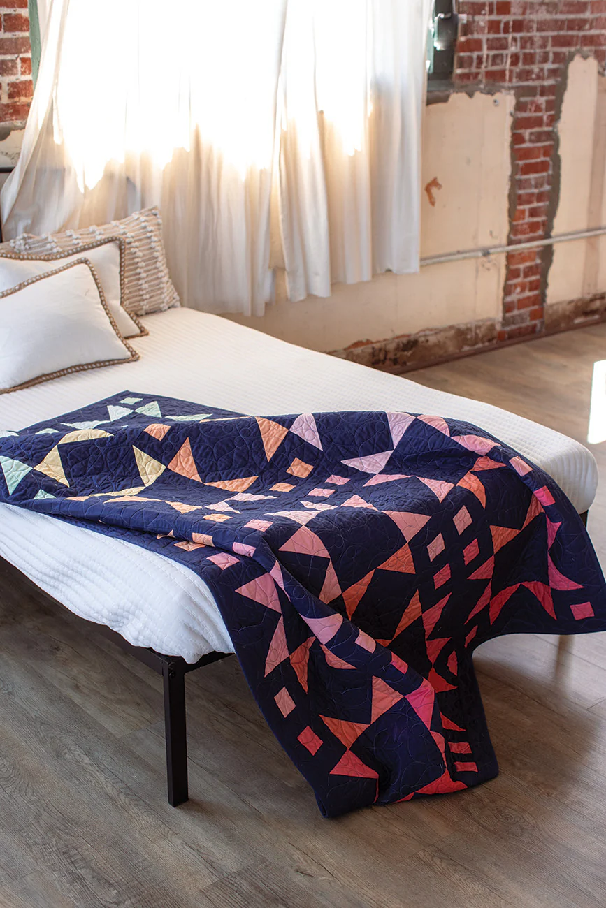Quilts in Modern Color: Creating Ombré Palettes: 14 Projects by Amber Elliot - Image 7