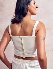 Sew Simple: A Beginner's Guide to Sewing 20 Chic Projects - Image 15
