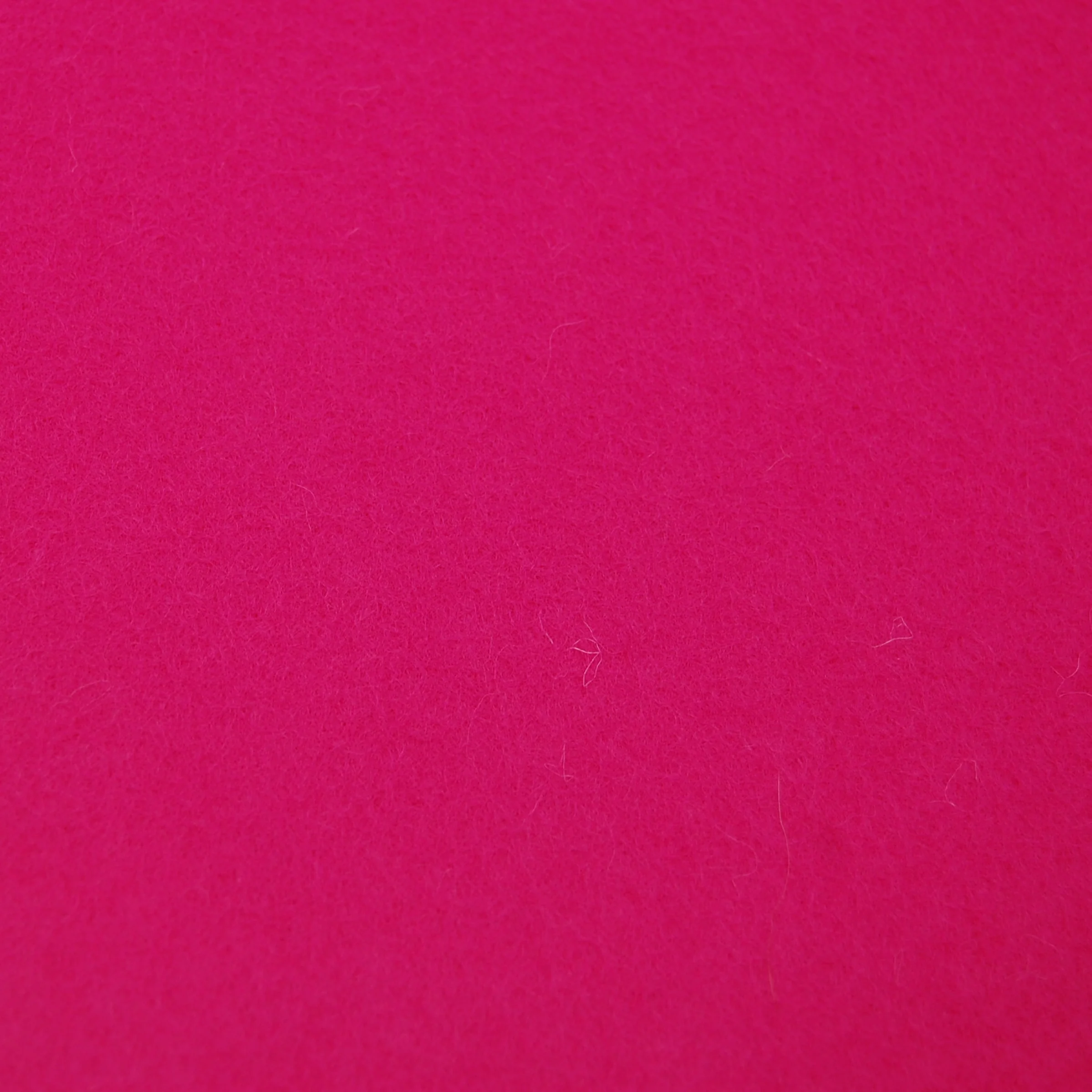 TruFelt 100% Wool Felt Sheets- 631 Deep Pink